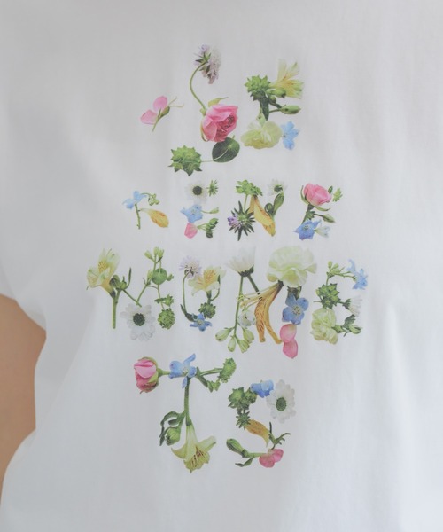 KATHARINE ROSS（キャサリンロス）の「【KATHARINE ROSS】アートフラワープリントプルオーバー（Tシャツ/カットソー・レディース・ホワイト/ブラック・MEDIUM）」の19枚目の写真