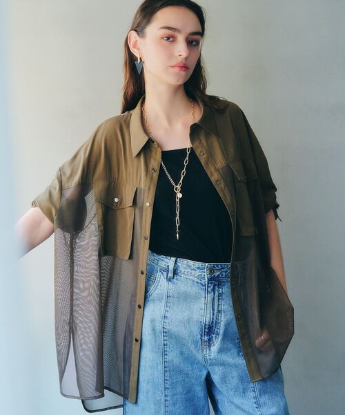 Editt by YECCA VECCA(エディットバイイェッカヴェッカ)の「メッシュMIXデザインシャツ②(シャツ/ブラウス・レディース・ブラック/カーキ・FREE)」の1枚目の写真