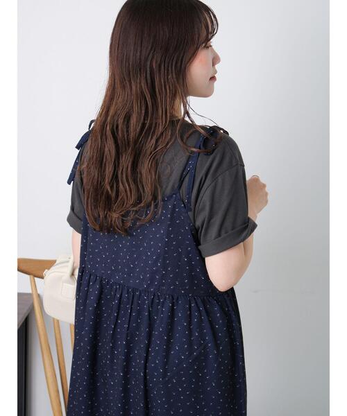 ehka sopo（エヘカソポ）の「前後2WAY小花柄キャミワンピース（ワンピース・レディース・オフホワイト/サックスブルー/ネイビー・F）」の16枚目の写真