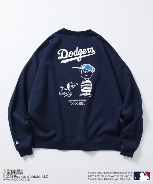 限定展開 MLB×PEANUTS 別注 ビッグシルエット バックプリント クルー