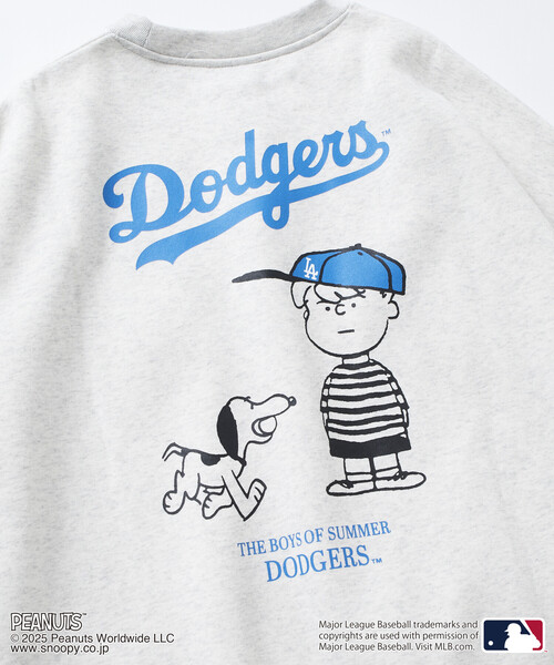 限定展開 MLB×PEANUTS 別注 ビッグシルエット バックプリント クルー