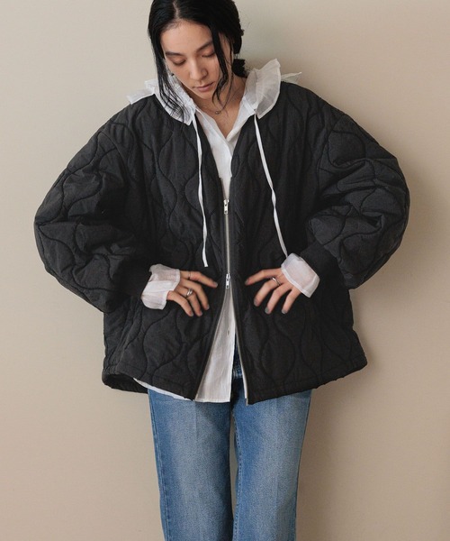 LOWRYS FARM（ローリーズファーム）の「キルティングミドルブルゾン　579778（ブルゾン・レディース・アイボリー/ブラック・FREE）」の3枚目の写真