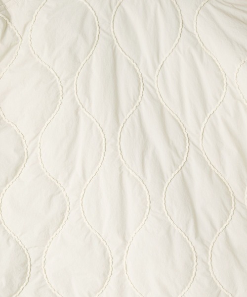 LOWRYS FARM（ローリーズファーム）の「キルティングミドルブルゾン　579778（ブルゾン・レディース・アイボリー/ブラック・FREE）」の17枚目の写真