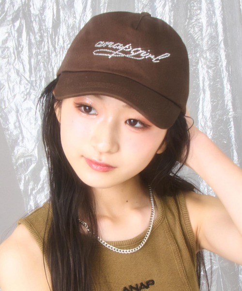 ANAP GiRL(アナップガール)の「ラインストーン ロゴ キャップ(キャップ・キッズ・ブラウン/ブラック/ライトグレー・ONE SIZE)」の1枚目の写真