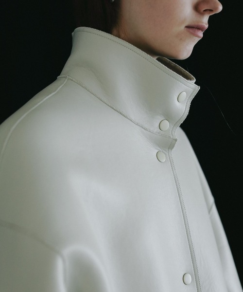 A part by（アパートバイ）の「ムートンリバーブルゾン（ブルゾン・レディース・ブラック/ライトベージュ・SMALL/MEDIUM）」の12枚目の写真