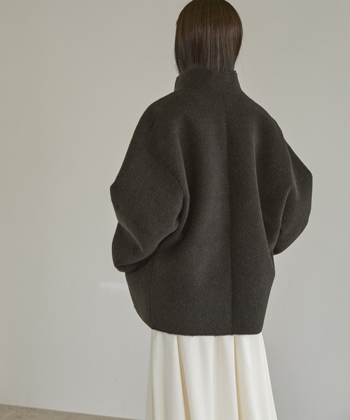 A part by（アパートバイ）の「ムートンリバーブルゾン（ブルゾン・レディース・ブラック/ライトベージュ・SMALL/MEDIUM）」の9枚目の写真