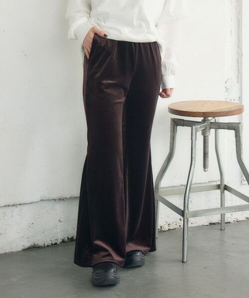 RETRO GIRL（レトロガール）の「ベロアフレアPT（その他パンツ・レディース・ベージュ/ブラウン/ブラック・FREE）」の11枚目の写真