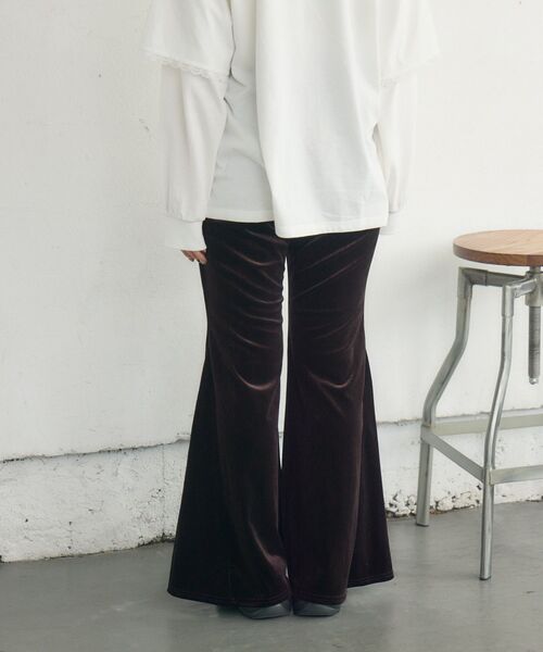 RETRO GIRL（レトロガール）の「ベロアフレアPT（その他パンツ・レディース・ベージュ/ブラウン/ブラック・FREE）」の13枚目の写真