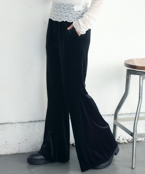 RETRO GIRL（レトロガール）の「ベロアフレアPT（その他パンツ・レディース・ベージュ/ブラウン/ブラック・FREE）」の2枚目の写真