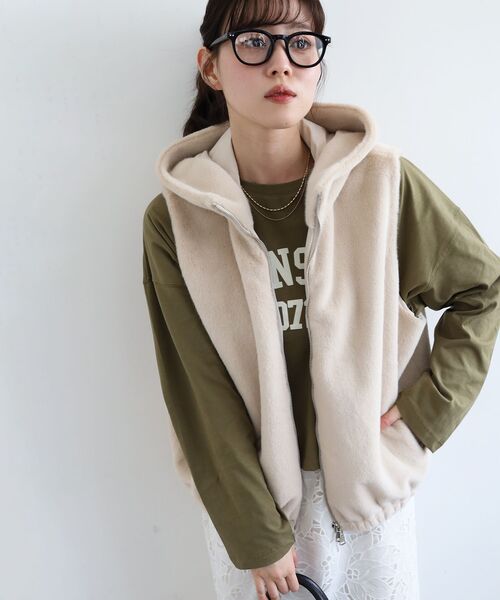 le.coeur blanc（ルクールブラン）の「ファーフードベスト（その他アウター・レディース・アイボリー/ダークブラウン・38）」の12枚目の写真