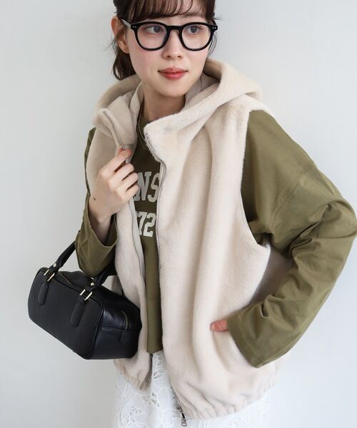 le.coeur blanc（ルクールブラン）の「ファーフードベスト（その他アウター・レディース・アイボリー/ダークブラウン・38）」の16枚目の写真