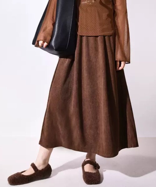 SPIGA(スピーガ)の「コーディロイギャザーロングスカート(スカート・レディース・ホワイト/ブラック/ブラウン/カーキ/イエロー/ダークグレー/ボルドー・MEDIUM/LARGE/X-LARGE)」の5枚目の写真