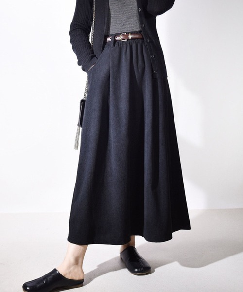 SPIGA(スピーガ)の「コーディロイギャザーロングスカート(スカート・レディース・ホワイト/ブラック/ブラウン/カーキ/イエロー/ダークグレー/ボルドー・MEDIUM/LARGE/X-LARGE)」の3枚目の写真