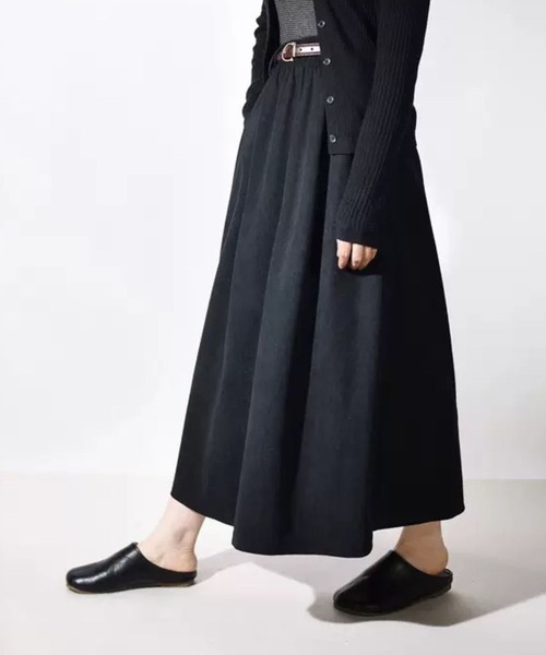 SPIGA(スピーガ)の「コーディロイギャザーロングスカート(スカート・レディース・ホワイト/ブラック/ブラウン/カーキ/イエロー/ダークグレー/ボルドー・MEDIUM/LARGE/X-LARGE)」の8枚目の写真