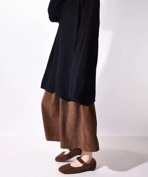 SPIGA(スピーガ)の「コーディロイギャザーロングスカート(スカート・レディース・ホワイト/ブラック/ブラウン/カーキ/イエロー/ダークグレー/ボルドー・MEDIUM/LARGE/X-LARGE)」の18枚目の写真