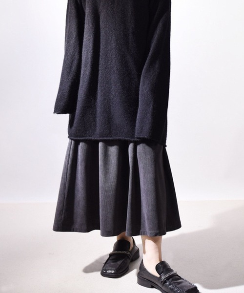 SPIGA(スピーガ)の「コーディロイギャザーロングスカート(スカート・レディース・ホワイト/ブラック/ブラウン/カーキ/イエロー/ダークグレー/ボルドー・MEDIUM/LARGE/X-LARGE)」の12枚目の写真