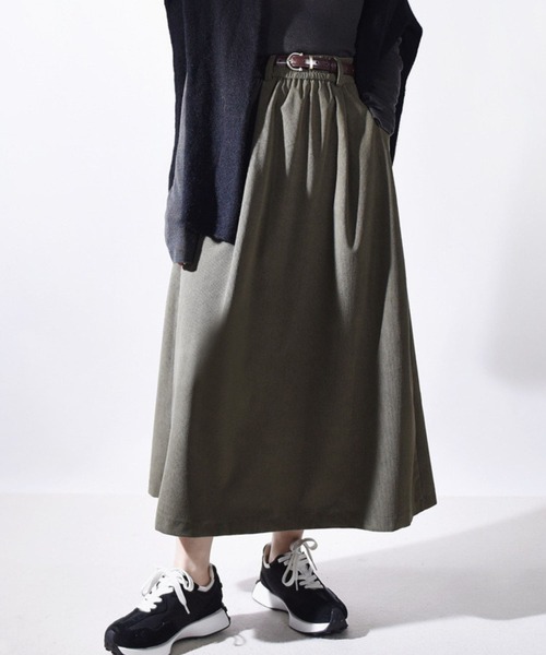 SPIGA(スピーガ)の「コーディロイギャザーロングスカート(スカート・レディース・ホワイト/ブラック/ブラウン/カーキ/イエロー/ダークグレー/ボルドー・MEDIUM/LARGE/X-LARGE)」の14枚目の写真