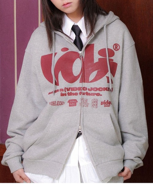 VIDEO JOCKEY／ベーシックロゴZIPパーカー（パーカー）｜Video Jockey