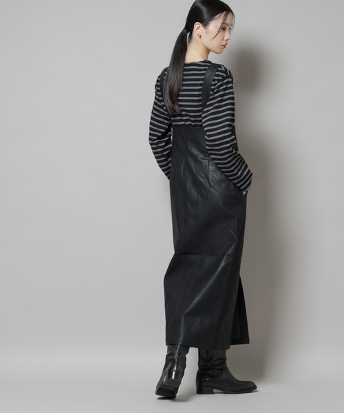 UNIVERSAL OVERALL（ユニバーサルオーバーオール）の「UNIVERSAL OVERALL/TIGHT ECO LEATHER（ジャンパースカート・レディース・ブラック・M）」の6枚目の写真
