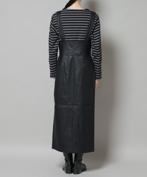 UNIVERSAL OVERALL（ユニバーサルオーバーオール）の「UNIVERSAL OVERALL/TIGHT ECO LEATHER（ジャンパースカート・レディース・ブラック・M）」の9枚目の写真