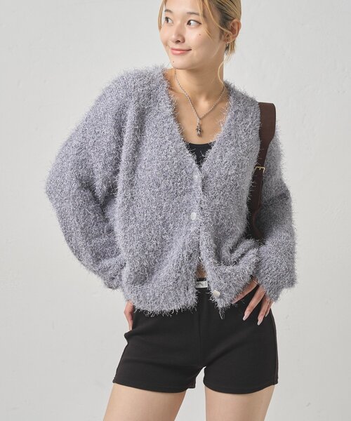 WHO'S WHO gallery(フーズフーギャラリー)の「【WEB限定】HiNTラメニットカーデ(カーディガン/ボレロ・レディース・グレー/アイボリー/ブラック・FREE)」の1枚目の写真