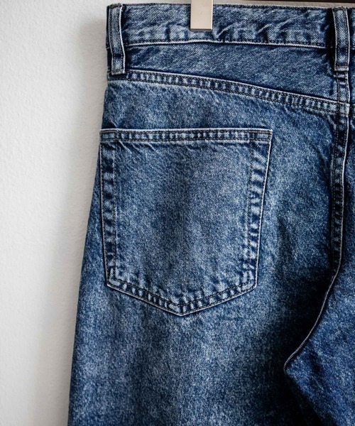 HANES（ヘインズ）の「Hanes ワイドフィット5ポケットテーパードデニムパンツ（デニムパンツ・メンズ・ライトブルー/ブルー/ネイビー・S/M/L/LL）」の8枚目の写真