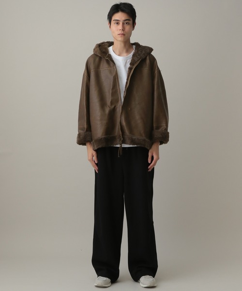 V2(ブイツー)の「V2/ファーフーディーレザージャケット(ブルゾン・メンズ・ブラウン・MEDIUM/LARGE)」の8枚目の写真