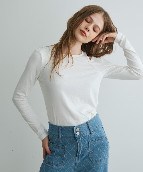Mirette(ミレット)の「ショルダースリットロンT / Shoulder Slit Long Sleeve Tee(Tシャツ/カットソー・レディース・ブラック/オリーブ/ホワイト・FREE)」の4枚目の写真