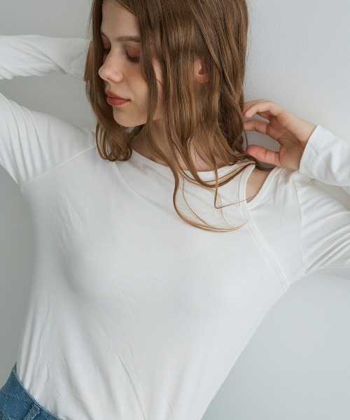 Mirette(ミレット)の「ショルダースリットロンT / Shoulder Slit Long Sleeve Tee(Tシャツ/カットソー・レディース・ブラック/オリーブ/ホワイト・FREE)」の10枚目の写真