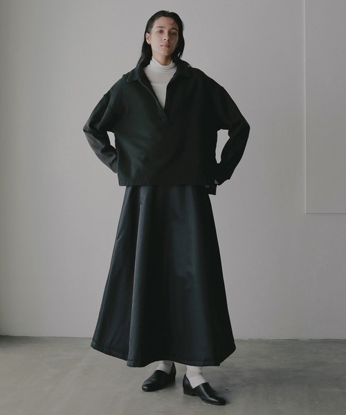 MANOF(マノフ)の「FILLING FLARED SKIRT(スカート・レディース・カーキ/ネイビー・M/S)」の18枚目の写真