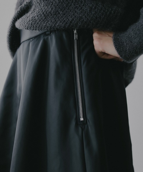 MANOF(マノフ)の「FILLING FLARED SKIRT(スカート・レディース・カーキ/ネイビー・M/S)」の16枚目の写真