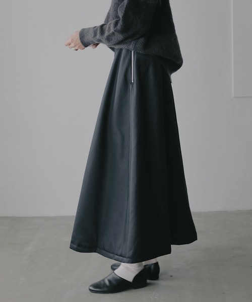 MANOF(マノフ)の「FILLING FLARED SKIRT(スカート・レディース・カーキ/ネイビー・M/S)」の15枚目の写真
