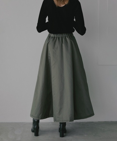 MANOF(マノフ)の「FILLING FLARED SKIRT(スカート・レディース・カーキ/ネイビー・M/S)」の9枚目の写真