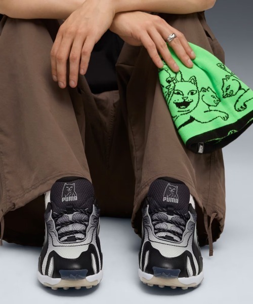 PUMA（プーマ）の「PUMA PUMA x RIPNDIP INHALE（プーマ プーマ x RIPNDIP インへイル）（スニーカー・メンズ・ブラック系・23cm/23.5cm/24cm/24.5cm/25cm/25.5cm/26cm/26.5cm/27cm/27.5cm/28cm/28.5cm/29cm）」の8枚目の写真