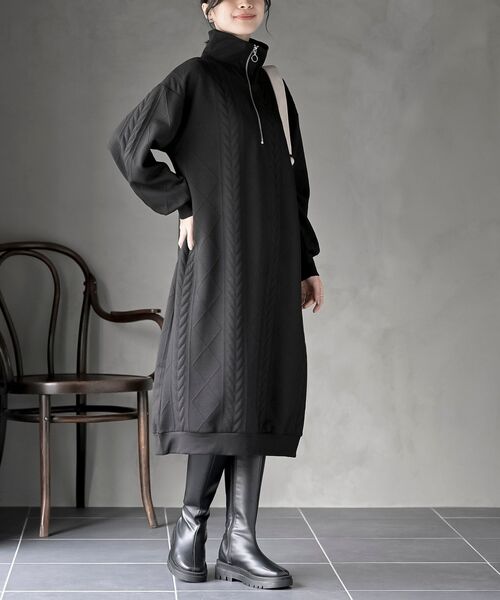 rps(アールピーエス)の「ふくれジャガードハーフZIPワンピース(ワンピース・レディース・モカ/アイボリー/ブラック・フリー)」の1枚目の写真