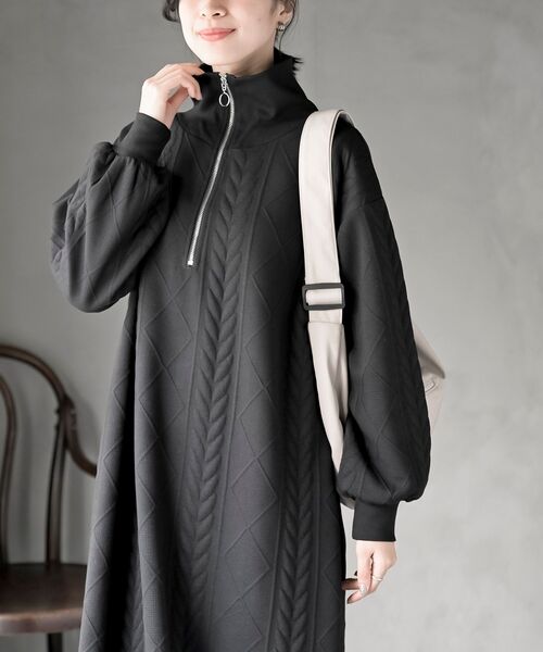 rps(アールピーエス)の「ふくれジャガードハーフZIPワンピース(ワンピース・レディース・モカ/アイボリー/ブラック・フリー)」の17枚目の写真