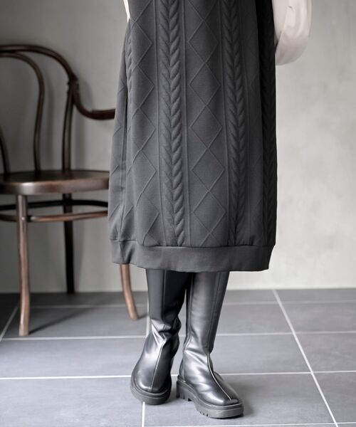 rps(アールピーエス)の「ふくれジャガードハーフZIPワンピース(ワンピース・レディース・モカ/アイボリー/ブラック・フリー)」の19枚目の写真