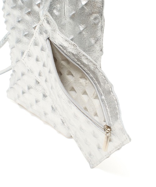 ROSE BUD(ローズバッド)の「(MILLELA FIRENZE)EMBOSSED MINI TOTE(トートバッグ・レディース・ブラック/シルバー・ONE SIZE)」の18枚目の写真