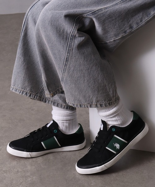 U.S. POLO ASSN.(ユーエスポロアッスン)の「【U.S. POLO ASSN./ユーエスポロアッスン】ワンポイント コートソールスニーカー(スニーカー・メンズ・ホワイト/ブラック・25.5cm/26.5cm/27.5cm/25.0cm/26.0cm/27.0cm/28.0cm)」の3枚目の写真