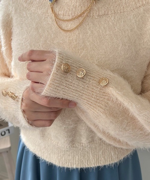 F i.n.t（フィント）の「エンブレム釦シャギーニットプルオーバー/fint フィント（ニット/セーター・レディース・ピンク/グレー/アイボリー・FREE）」の6枚目の写真