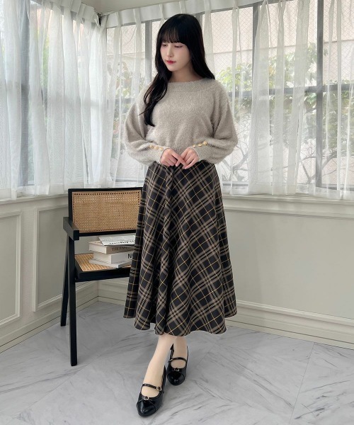 F i.n.t（フィント）の「エンブレム釦シャギーニットプルオーバー/fint フィント（ニット/セーター・レディース・ピンク/グレー/アイボリー・FREE）」の11枚目の写真