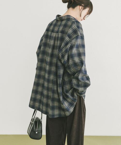 ITEMS URBANRESEARCH(アイテムズ アーバンリサーチ)の「起毛チェックルーズシャツ(シャツ/ブラウス・レディース・レッド/ブラウン/ネイビー・FREE)」の11枚目の写真