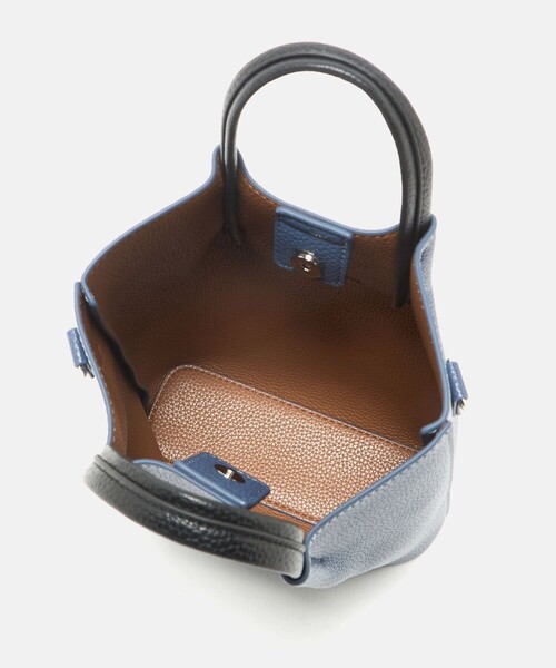 green label relaxing（グリーンレーベルリラクシング）の「シボ レザーライク ミニ ショルダーバッグ トートバッグ（ショルダーバッグ・メンズ・グレー系/コバルトブルー/ブラック/ベージュ・FREE）」の15枚目の写真