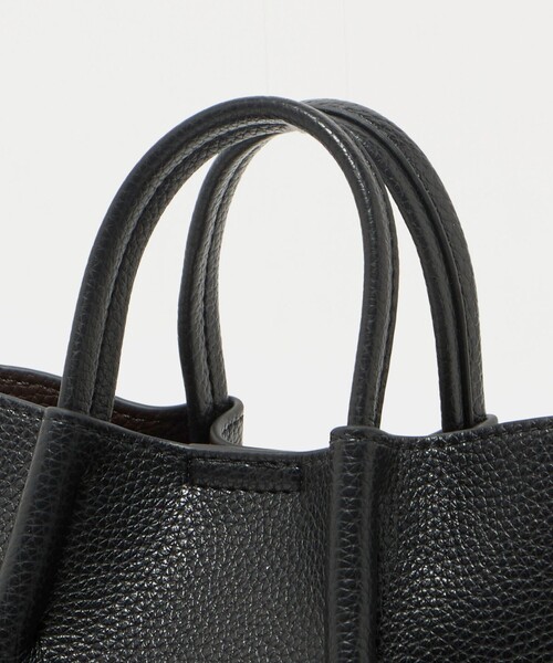 green label relaxing（グリーンレーベルリラクシング）の「シボ レザーライク ミニ ショルダーバッグ トートバッグ（ショルダーバッグ・メンズ・グレー系/コバルトブルー/ブラック/ベージュ・FREE）」の19枚目の写真