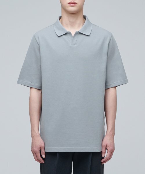 MUSINSA STANDARD（ムシンサスタンダード）の「スリットネックピケタートルネックシャツ[ライトグレー]（ポロシャツ・メンズ・その他・SMALL/MEDIUM/LARGE/X-LARGE/XX-LARGE/XXX-LARGE）」の2枚目の写真