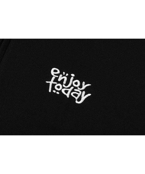 CPGN STUDIO(コンパーニョ)の「Enjoy CAT embroidered hooded Zip-up Black(パーカー・レディース・その他・LARGE/MEDIUM/SMALL)」の5枚目の写真