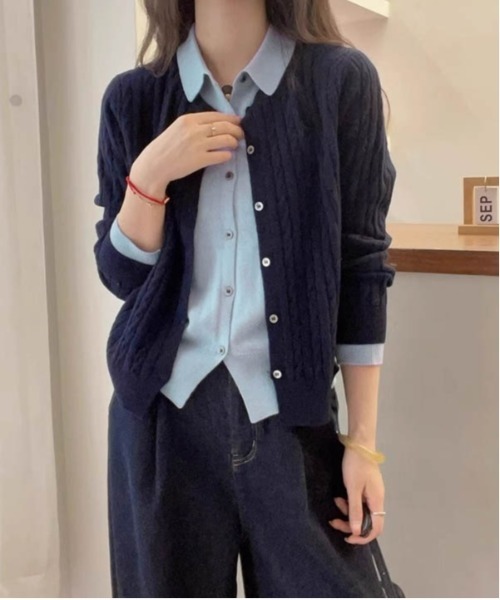 AMELY（エミリー）の「レイヤード風バイカラーニットカーディガン（カーディガン/ボレロ・レディース・チャコール/ネイビー/ブラウン/グレー・フリー）」の4枚目の写真