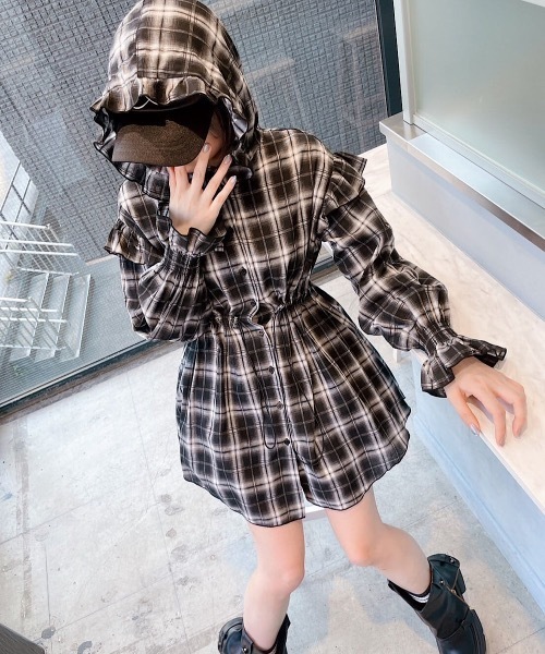 lilLilly（リルリリー）の「チェックフリルフーディーワンピース（ワンピース・レディース・ブラック/ホワイト・FREE）」の14枚目の写真