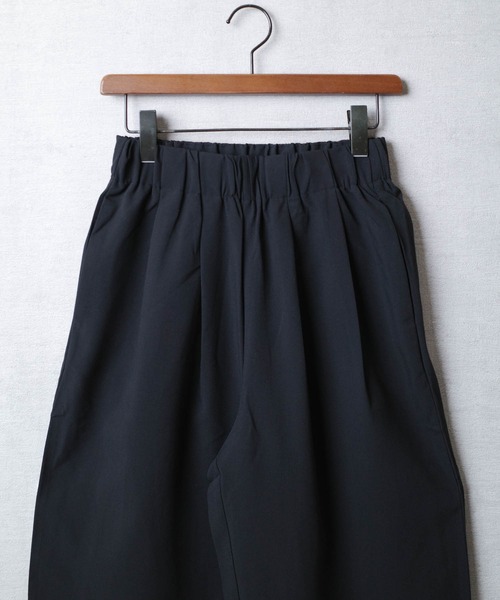 SWITCH BY ARCH(スイッチバイアーチ)の「SWITCH by ARCH/タックウエストストレートパンツ(その他パンツ・レディース・ベージュ/キャメル/ブラック・FREE)」の4枚目の写真