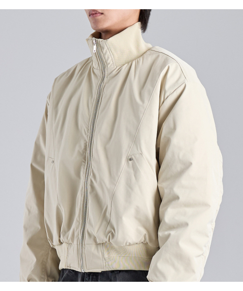 BUTTON SEOUL(ボタンソウル)の「スタンドカラー ブルゾン クロップジャケット (ベージュ)(ブルゾン・メンズ・その他・MEDIUM/LARGE/X-LARGE)」の6枚目の写真